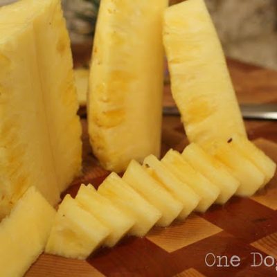 《肚子里的派对:如何切菠萝》(Party In My stomach: How to Cut Pineapple)