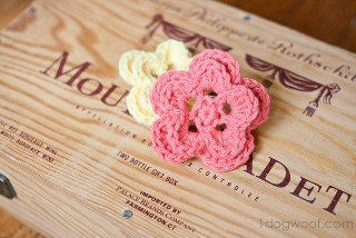 crochet_flower_72ppi_scaledbyhalf
