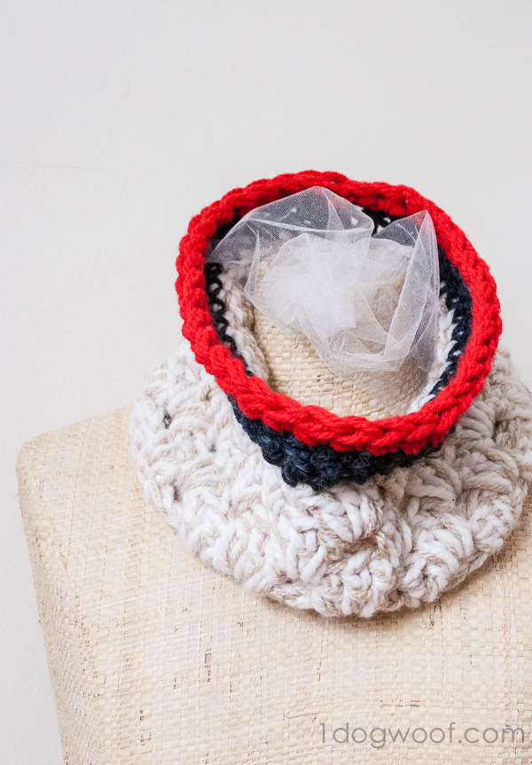 对于Anthropologie的免费模式的启发钩针矮胖罩|www.ssjjudo.com |#crochet #scarf