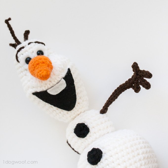 我爱他的微笑!可爱的奥拉夫冻结钩针图案，它是免费的!| www.ssjjudo.com