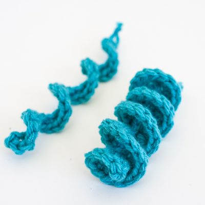 用钩针编织Curly Cue Sampler – How to Choose the Best Curl