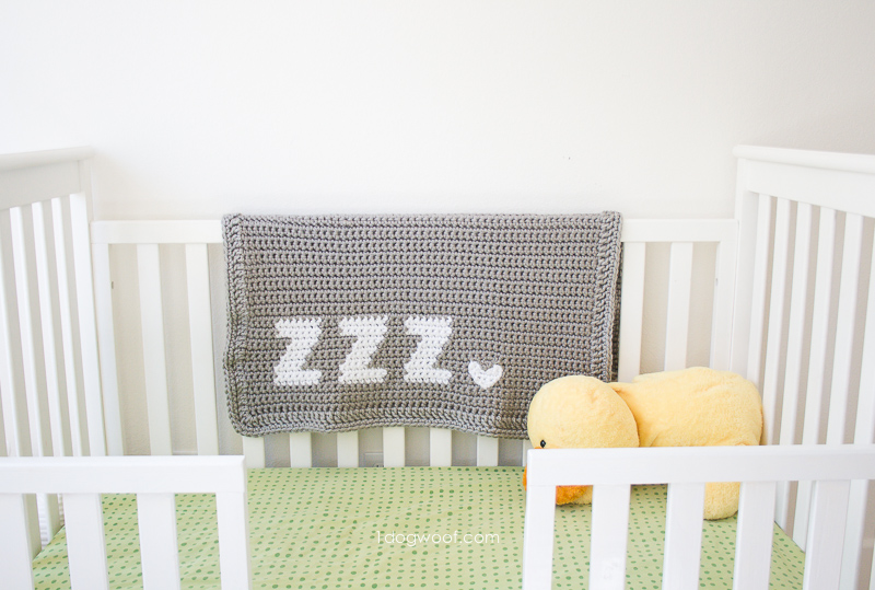 钩针图形为简单和现代得到一些Zzz的婴儿毯!