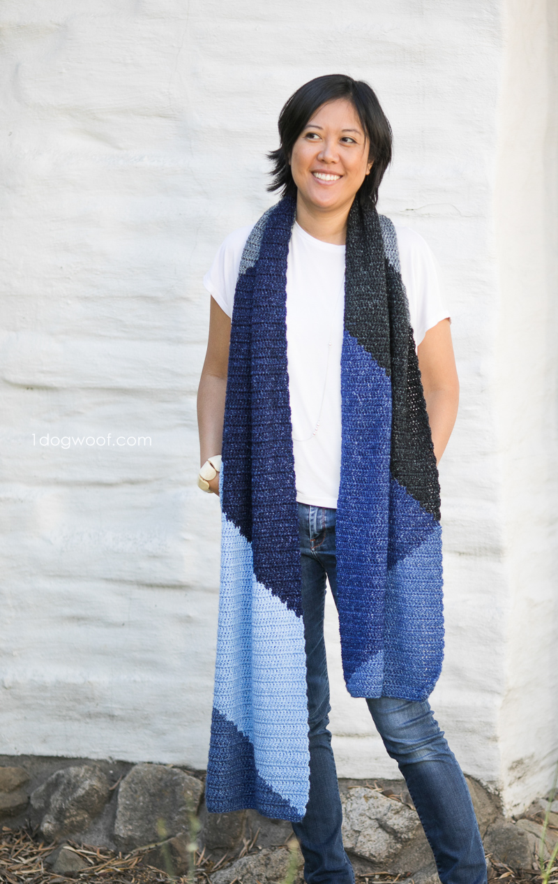 Simple and beautiful crochet scarf wrap inspired by geometric tangrams. Free pattern from www.ssjjudo.com