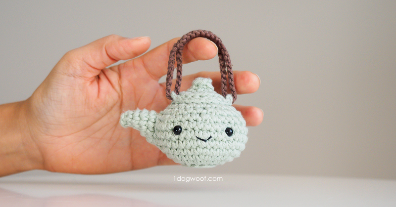 amigurumi teapot