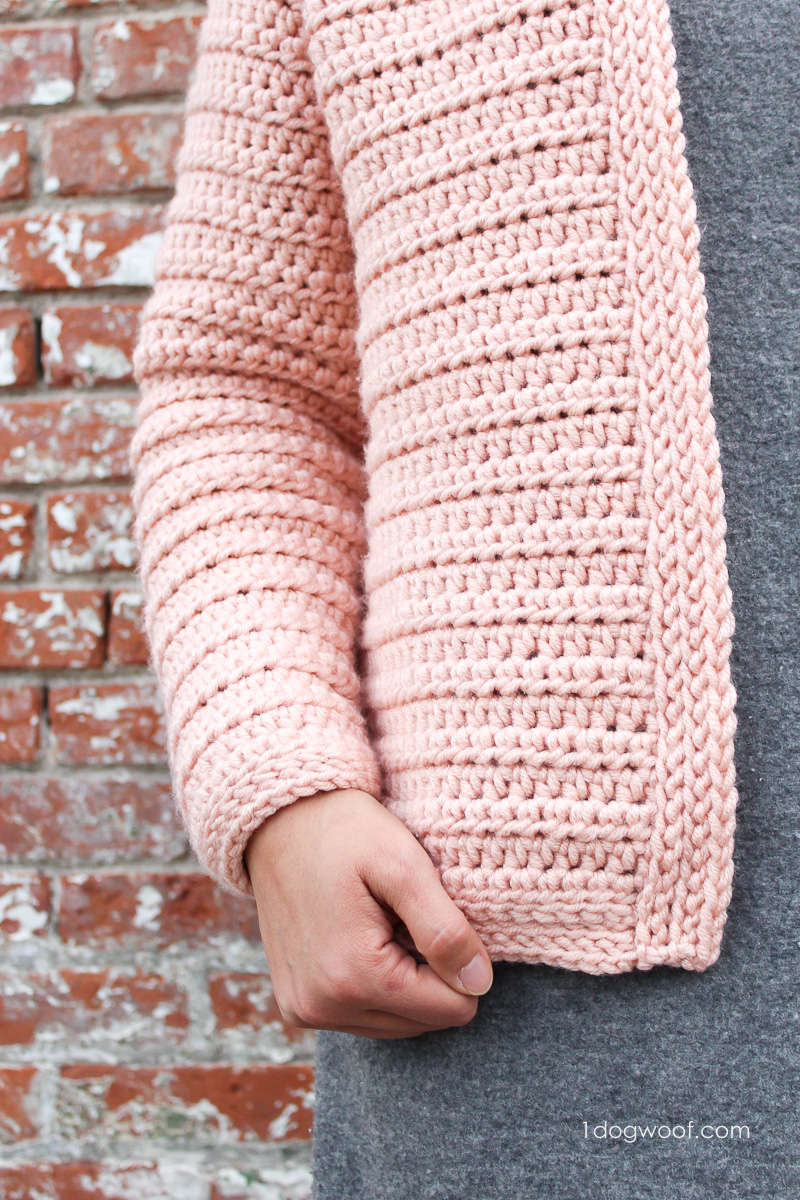 clean lines with slightly textured borders on the cardigan